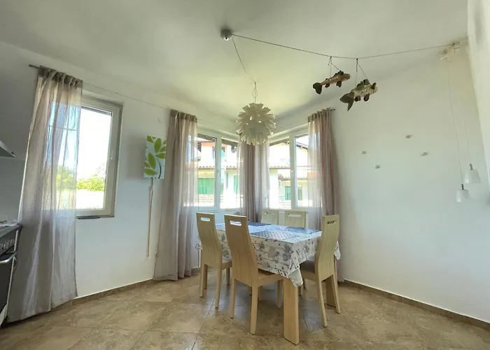 Caprice Apartment In Lozenec